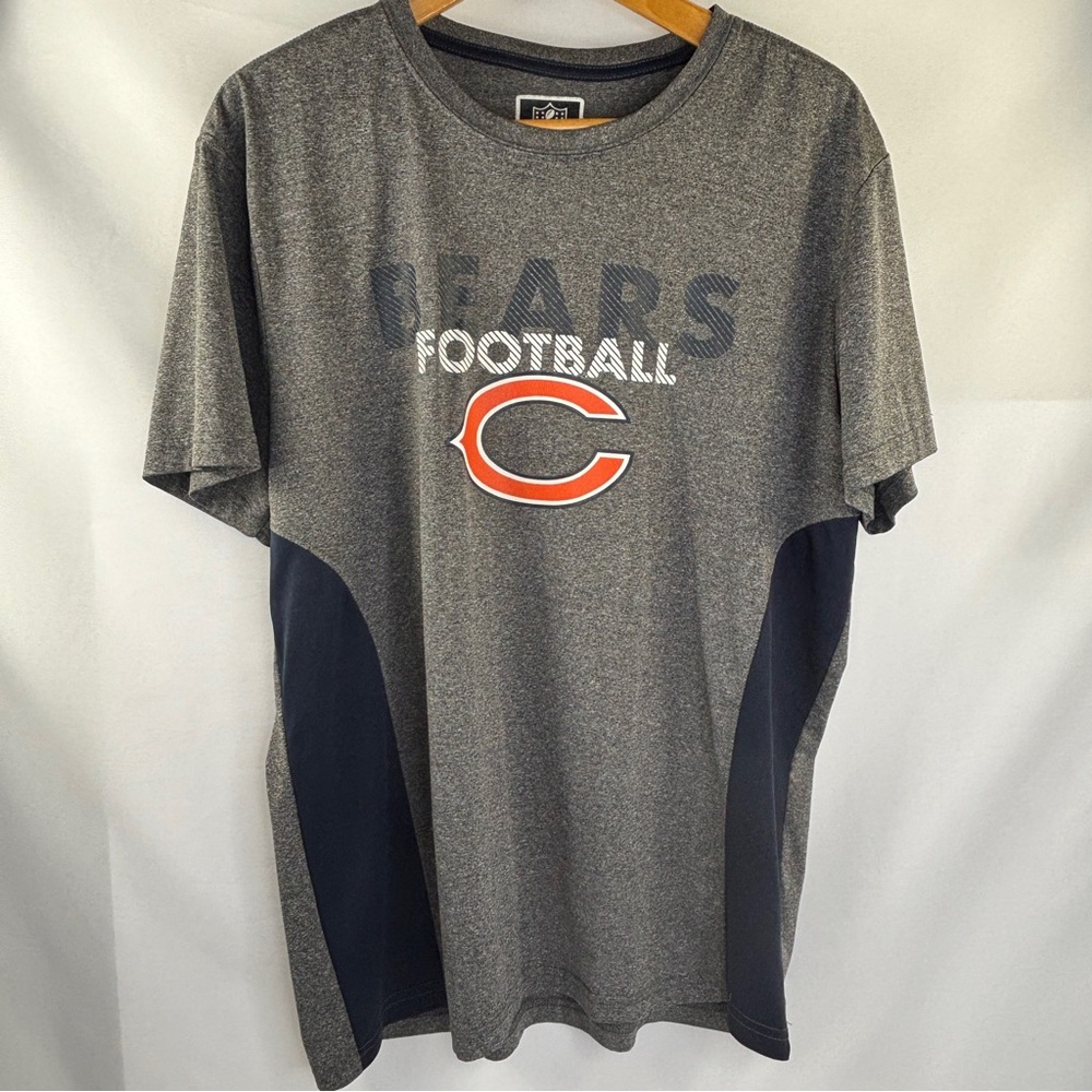 Chicago Bears Football NFL Team Apparel Men's Large Gray Navy Shirt